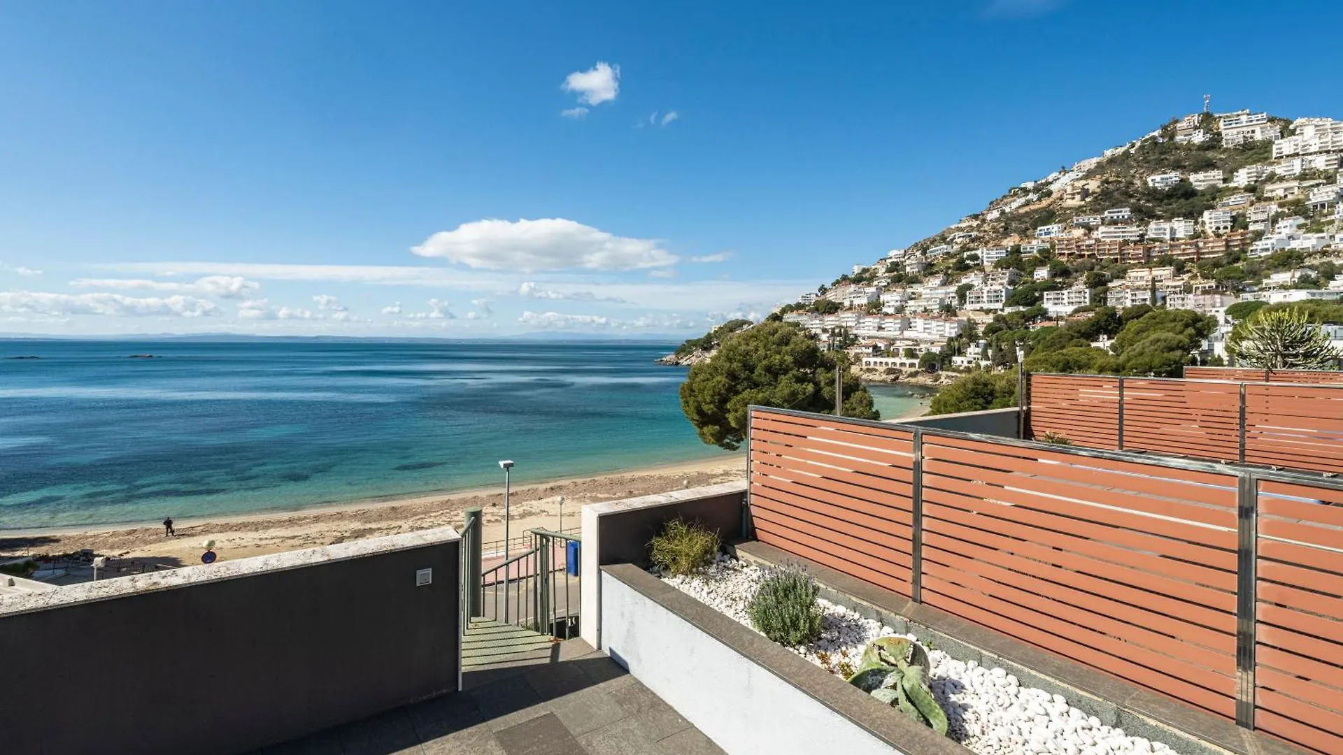 Apartment Apartamento Atico Primera Linea Playa Canyelles Roses